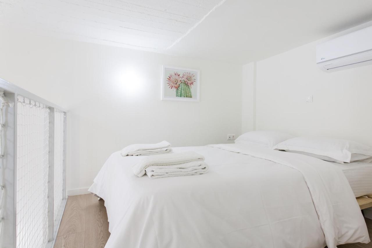 Relax In This Funky Loft Next To Metro! Athen Eksteriør bilde